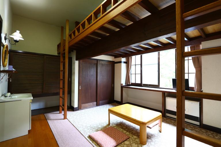 ロフト付き山小屋風客室
